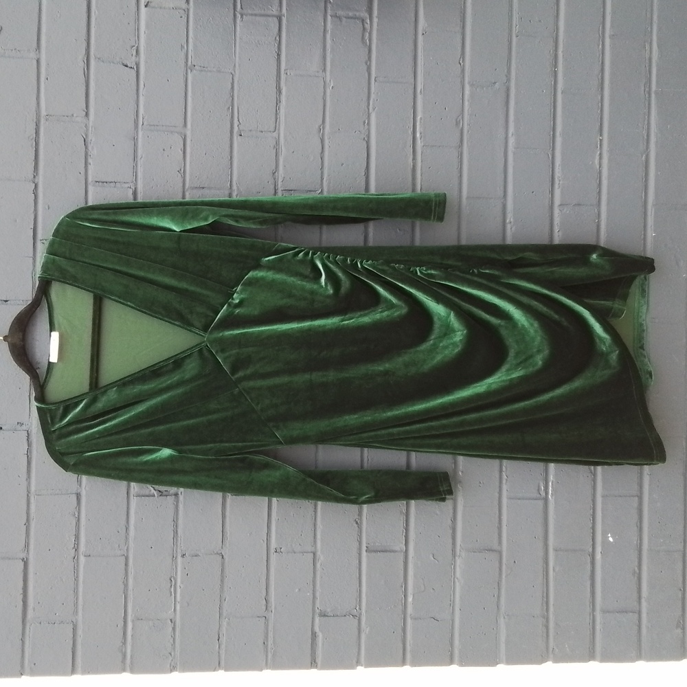 "Huhot" Green XL Velvet Mini Dress